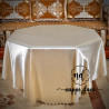 Nappe de table Simili Cuir, couleur beige motif brodé en SKALLI - Nappe carrée 140 x 140 cm et sous-nappe ronde 220 cm