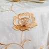 Nappe de table tulle, Blanche motif fleurs d'orées - Ronde 180 cm, sous-nappe 220 cm avec 8 serviettes